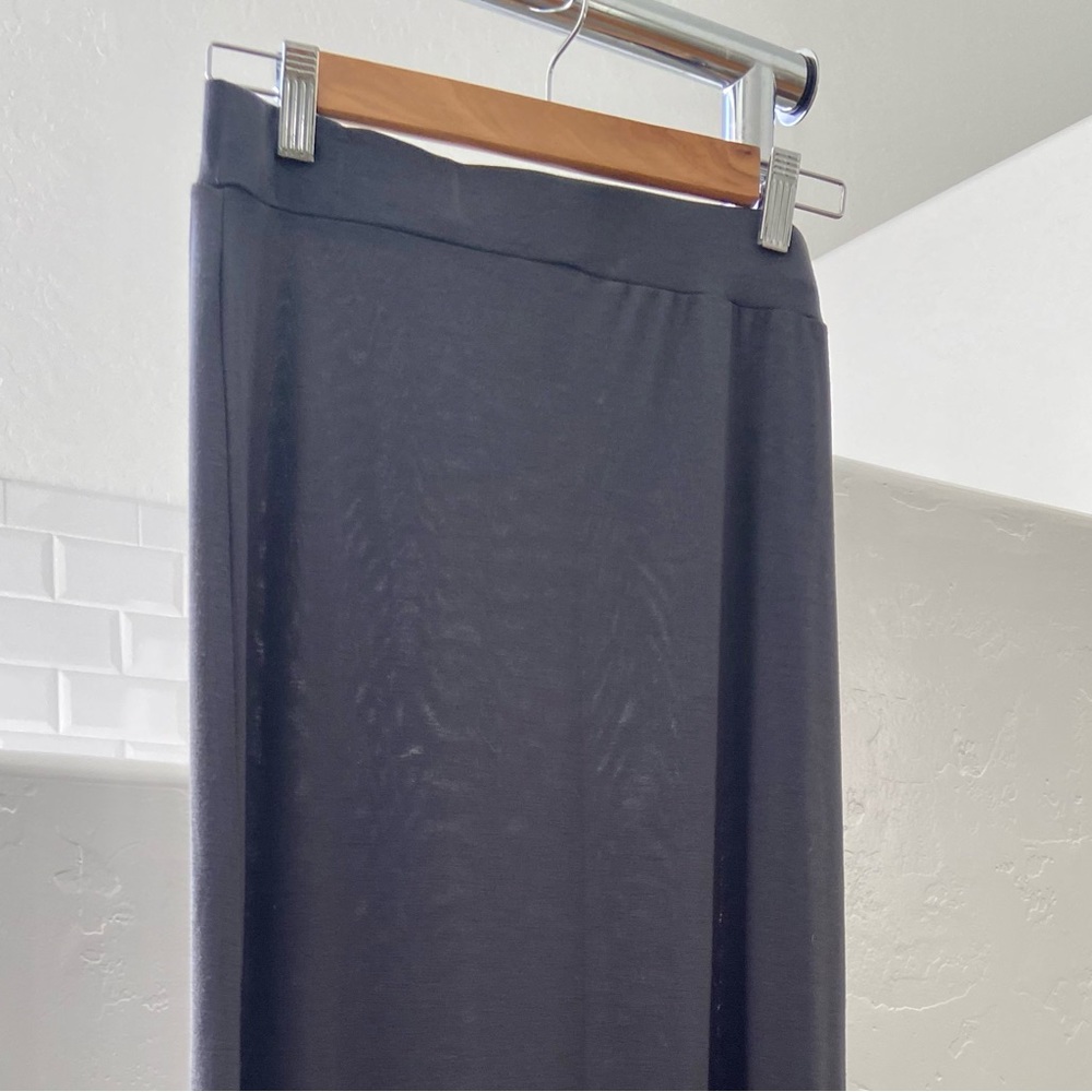 Beautiful gray maxi skirt - size Medium